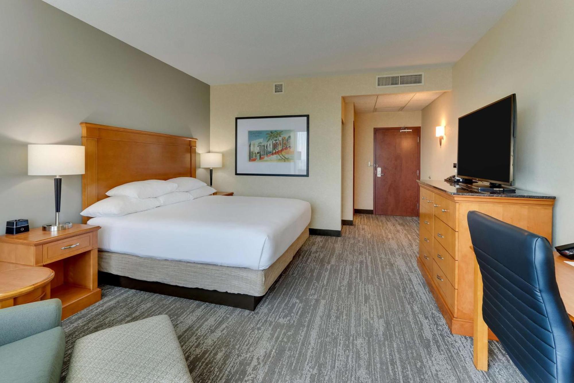 Drury Inn & Suites Orlando Near Universal Orlando Resort Eksteriør billede